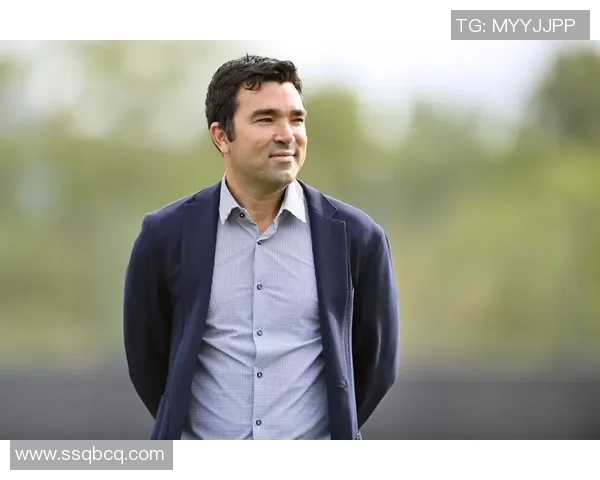 西班牙足球巨星Ruiz的辉煌征程与绿茵场巅峰瞬间